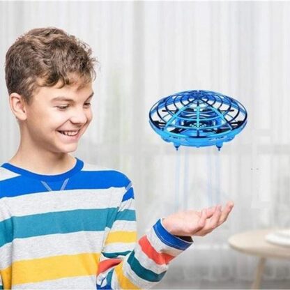 UFO drón repülő gyerekjáték - LED-es, akkumulátoros - 11 x 11 x 4 cm - Image 5